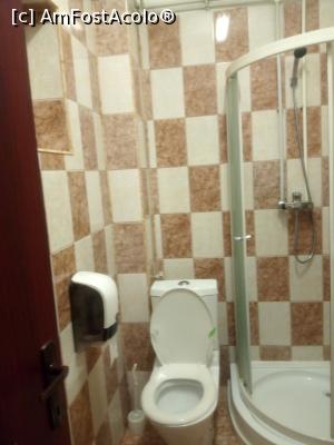 [P08] BAIE CU CABINA DUS-CAMERA SI GLE HOTEL SIR » foto by ile57b
 - 
<span class="allrVoted glyphicon glyphicon-heart hidden" id="av1282305"></span>
<a class="m-l-10 hidden" id="sv1282305" onclick="voting_Foto_DelVot(,1282305,12808)" role="button">șterge vot <span class="glyphicon glyphicon-remove"></span></a>
<a id="v91282305" class=" c-red"  onclick="voting_Foto_SetVot(1282305)" role="button"><span class="glyphicon glyphicon-heart-empty"></span> <b>LIKE</b> = Votează poza</a> <img class="hidden"  id="f1282305W9" src="/imagini/loader.gif" border="0" /><span class="AjErrMes hidden" id="e1282305ErM"></span>