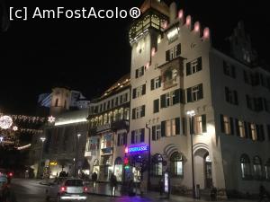 [P51] Kufstein - si un sediu de banca aflat intr-o cladire minunata (de ce nu ma mir?)  » foto by mishu
 - 
<span class="allrVoted glyphicon glyphicon-heart hidden" id="av931824"></span>
<a class="m-l-10 hidden" id="sv931824" onclick="voting_Foto_DelVot(,931824,12814)" role="button">șterge vot <span class="glyphicon glyphicon-remove"></span></a>
<a id="v9931824" class=" c-red"  onclick="voting_Foto_SetVot(931824)" role="button"><span class="glyphicon glyphicon-heart-empty"></span> <b>LIKE</b> = Votează poza</a> <img class="hidden"  id="f931824W9" src="/imagini/loader.gif" border="0" /><span class="AjErrMes hidden" id="e931824ErM"></span>
