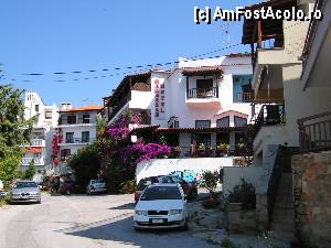 [P69] Hotel Faros - imprejurimi » foto by ionescunic
 - 
<span class="allrVoted glyphicon glyphicon-heart hidden" id="av369709"></span>
<a class="m-l-10 hidden" id="sv369709" onclick="voting_Foto_DelVot(,369709,12817)" role="button">șterge vot <span class="glyphicon glyphicon-remove"></span></a>
<a id="v9369709" class=" c-red"  onclick="voting_Foto_SetVot(369709)" role="button"><span class="glyphicon glyphicon-heart-empty"></span> <b>LIKE</b> = Votează poza</a> <img class="hidden"  id="f369709W9" src="/imagini/loader.gif" border="0" /><span class="AjErrMes hidden" id="e369709ErM"></span>