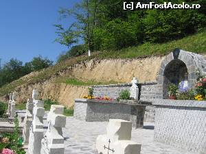 [P05] VEDERE GENERALĂ CIMITIR » foto by Michi
 - 
<span class="allrVoted glyphicon glyphicon-heart hidden" id="av577515"></span>
<a class="m-l-10 hidden" id="sv577515" onclick="voting_Foto_DelVot(,577515,12834)" role="button">șterge vot <span class="glyphicon glyphicon-remove"></span></a>
<a id="v9577515" class=" c-red"  onclick="voting_Foto_SetVot(577515)" role="button"><span class="glyphicon glyphicon-heart-empty"></span> <b>LIKE</b> = Votează poza</a> <img class="hidden"  id="f577515W9" src="/imagini/loader.gif" border="0" /><span class="AjErrMes hidden" id="e577515ErM"></span>