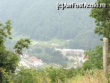 [P05] De pe platoul din fata Manastirii Arnota puteam vedea Manastirea Bistrita (comuna Costesti, judetul Valcea) » foto by ascent
 - 
<span class="allrVoted glyphicon glyphicon-heart hidden" id="av148916"></span>
<a class="m-l-10 hidden" id="sv148916" onclick="voting_Foto_DelVot(,148916,12858)" role="button">șterge vot <span class="glyphicon glyphicon-remove"></span></a>
<a id="v9148916" class=" c-red"  onclick="voting_Foto_SetVot(148916)" role="button"><span class="glyphicon glyphicon-heart-empty"></span> <b>LIKE</b> = Votează poza</a> <img class="hidden"  id="f148916W9" src="/imagini/loader.gif" border="0" /><span class="AjErrMes hidden" id="e148916ErM"></span>
