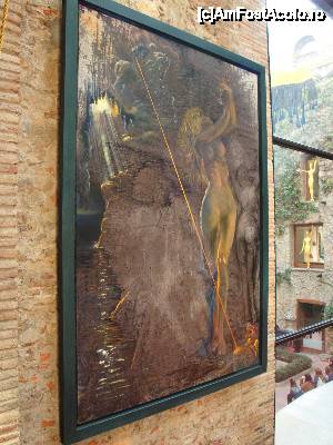 [P33] Teatre Museu Dalí din Figuerés: tabloul ”Sfântul Gheorghe eliberând un înger” » foto by mariana.olaru
 - 
<span class="allrVoted glyphicon glyphicon-heart hidden" id="av436788"></span>
<a class="m-l-10 hidden" id="sv436788" onclick="voting_Foto_DelVot(,436788,12859)" role="button">șterge vot <span class="glyphicon glyphicon-remove"></span></a>
<a id="v9436788" class=" c-red"  onclick="voting_Foto_SetVot(436788)" role="button"><span class="glyphicon glyphicon-heart-empty"></span> <b>LIKE</b> = Votează poza</a> <img class="hidden"  id="f436788W9" src="/imagini/loader.gif" border="0" /><span class="AjErrMes hidden" id="e436788ErM"></span>