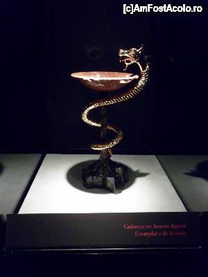 [P63] Teatre Museu Dalí din Figuerés: camera 7 cu expoziția de bijuterii din aur realizate de Dali » foto by mariana.olaru
 - 
<span class="allrVoted glyphicon glyphicon-heart hidden" id="av436831"></span>
<a class="m-l-10 hidden" id="sv436831" onclick="voting_Foto_DelVot(,436831,12859)" role="button">șterge vot <span class="glyphicon glyphicon-remove"></span></a>
<a id="v9436831" class=" c-red"  onclick="voting_Foto_SetVot(436831)" role="button"><span class="glyphicon glyphicon-heart-empty"></span> <b>LIKE</b> = Votează poza</a> <img class="hidden"  id="f436831W9" src="/imagini/loader.gif" border="0" /><span class="AjErrMes hidden" id="e436831ErM"></span>
