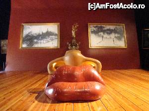 [P68] Teatre Museu Dalí din Figuerés: camera 11-Mae West, cu vedere de la nivelul podelei » foto by mariana.olaru
 - 
<span class="allrVoted glyphicon glyphicon-heart hidden" id="av436844"></span>
<a class="m-l-10 hidden" id="sv436844" onclick="voting_Foto_DelVot(,436844,12859)" role="button">șterge vot <span class="glyphicon glyphicon-remove"></span></a>
<a id="v9436844" class=" c-red"  onclick="voting_Foto_SetVot(436844)" role="button"><span class="glyphicon glyphicon-heart-empty"></span> <b>LIKE</b> = Votează poza</a> <img class="hidden"  id="f436844W9" src="/imagini/loader.gif" border="0" /><span class="AjErrMes hidden" id="e436844ErM"></span>