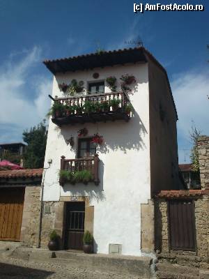 [P10] Alta casa de pe strada Jesús Otero.  » foto by alinaro
 - 
<span class="allrVoted glyphicon glyphicon-heart hidden" id="av371608"></span>
<a class="m-l-10 hidden" id="sv371608" onclick="voting_Foto_DelVot(,371608,12863)" role="button">șterge vot <span class="glyphicon glyphicon-remove"></span></a>
<a id="v9371608" class=" c-red"  onclick="voting_Foto_SetVot(371608)" role="button"><span class="glyphicon glyphicon-heart-empty"></span> <b>LIKE</b> = Votează poza</a> <img class="hidden"  id="f371608W9" src="/imagini/loader.gif" border="0" /><span class="AjErrMes hidden" id="e371608ErM"></span>