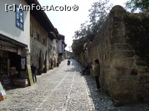 [P13] O stradă rece de piatră, care îmi face masaj sub tălpi.  » foto by mireille
 - 
<span class="allrVoted glyphicon glyphicon-heart hidden" id="av1058445"></span>
<a class="m-l-10 hidden" id="sv1058445" onclick="voting_Foto_DelVot(,1058445,12863)" role="button">șterge vot <span class="glyphicon glyphicon-remove"></span></a>
<a id="v91058445" class=" c-red"  onclick="voting_Foto_SetVot(1058445)" role="button"><span class="glyphicon glyphicon-heart-empty"></span> <b>LIKE</b> = Votează poza</a> <img class="hidden"  id="f1058445W9" src="/imagini/loader.gif" border="0" /><span class="AjErrMes hidden" id="e1058445ErM"></span>