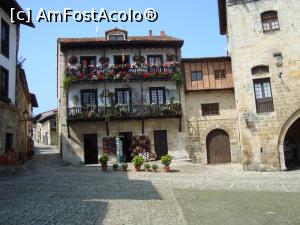 [P07] Satul e fotogenic, flori pe la balcoane să dea culoare pietrei reci... arunc ocheade turnurilor de arhitectură civilă.  » foto by mireille
 - 
<span class="allrVoted glyphicon glyphicon-heart hidden" id="av1058439"></span>
<a class="m-l-10 hidden" id="sv1058439" onclick="voting_Foto_DelVot(,1058439,12863)" role="button">șterge vot <span class="glyphicon glyphicon-remove"></span></a>
<a id="v91058439" class=" c-red"  onclick="voting_Foto_SetVot(1058439)" role="button"><span class="glyphicon glyphicon-heart-empty"></span> <b>LIKE</b> = Votează poza</a> <img class="hidden"  id="f1058439W9" src="/imagini/loader.gif" border="0" /><span class="AjErrMes hidden" id="e1058439ErM"></span>