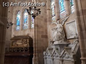 [P33] Detaliu cu capela panteon din Comillas » foto by mireille
 - 
<span class="allrVoted glyphicon glyphicon-heart hidden" id="av980625"></span>
<a class="m-l-10 hidden" id="sv980625" onclick="voting_Foto_DelVot(,980625,12865)" role="button">șterge vot <span class="glyphicon glyphicon-remove"></span></a>
<a id="v9980625" class=" c-red"  onclick="voting_Foto_SetVot(980625)" role="button"><span class="glyphicon glyphicon-heart-empty"></span> <b>LIKE</b> = Votează poza</a> <img class="hidden"  id="f980625W9" src="/imagini/loader.gif" border="0" /><span class="AjErrMes hidden" id="e980625ErM"></span>