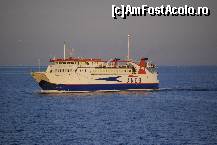 [P10] cam la mijlocul drumului ne intalnim cu ferry din aceeasi companie ce venea din sens opus » foto by deliutza27
 - 
<span class="allrVoted glyphicon glyphicon-heart hidden" id="av372292"></span>
<a class="m-l-10 hidden" id="sv372292" onclick="voting_Foto_DelVot(,372292,12887)" role="button">șterge vot <span class="glyphicon glyphicon-remove"></span></a>
<a id="v9372292" class=" c-red"  onclick="voting_Foto_SetVot(372292)" role="button"><span class="glyphicon glyphicon-heart-empty"></span> <b>LIKE</b> = Votează poza</a> <img class="hidden"  id="f372292W9" src="/imagini/loader.gif" border="0" /><span class="AjErrMes hidden" id="e372292ErM"></span>