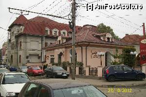 [P01] Restaurant 'Sapte Coline' / Locatia restaurantului..., in spate aveti...comisariatul, casa studentilor si bineinteles Piata Unirii » foto by RossoNerro
 - 
<span class="allrVoted glyphicon glyphicon-heart hidden" id="av381347"></span>
<a class="m-l-10 hidden" id="sv381347" onclick="voting_Foto_DelVot(,381347,12895)" role="button">șterge vot <span class="glyphicon glyphicon-remove"></span></a>
<a id="v9381347" class=" c-red"  onclick="voting_Foto_SetVot(381347)" role="button"><span class="glyphicon glyphicon-heart-empty"></span> <b>LIKE</b> = Votează poza</a> <img class="hidden"  id="f381347W9" src="/imagini/loader.gif" border="0" /><span class="AjErrMes hidden" id="e381347ErM"></span>