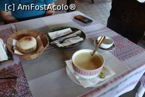 [P08] Iași, Hanul Dacilor, Ciorba Rădăuțeană, smântână și ardeiul iute sunt oferite din partea casei » foto by mprofeanu
 - 
<span class="allrVoted glyphicon glyphicon-heart hidden" id="av1133783"></span>
<a class="m-l-10 hidden" id="sv1133783" onclick="voting_Foto_DelVot(,1133783,12895)" role="button">șterge vot <span class="glyphicon glyphicon-remove"></span></a>
<a id="v91133783" class=" c-red"  onclick="voting_Foto_SetVot(1133783)" role="button"><span class="glyphicon glyphicon-heart-empty"></span> <b>LIKE</b> = Votează poza</a> <img class="hidden"  id="f1133783W9" src="/imagini/loader.gif" border="0" /><span class="AjErrMes hidden" id="e1133783ErM"></span>
