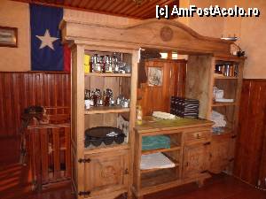 [P11] Restaurantul pensiunii Little Texas / ordine si curatenie (bila alba)  » foto by adri-nico
 - 
<span class="allrVoted glyphicon glyphicon-heart hidden" id="av372710"></span>
<a class="m-l-10 hidden" id="sv372710" onclick="voting_Foto_DelVot(,372710,12895)" role="button">șterge vot <span class="glyphicon glyphicon-remove"></span></a>
<a id="v9372710" class=" c-red"  onclick="voting_Foto_SetVot(372710)" role="button"><span class="glyphicon glyphicon-heart-empty"></span> <b>LIKE</b> = Votează poza</a> <img class="hidden"  id="f372710W9" src="/imagini/loader.gif" border="0" /><span class="AjErrMes hidden" id="e372710ErM"></span>