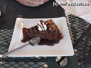[P13] Restaurantul pensiunii Little Texas / niste tort de ciocolata cu nuci, nu doriti?  » foto by adri-nico
 - 
<span class="allrVoted glyphicon glyphicon-heart hidden" id="av372712"></span>
<a class="m-l-10 hidden" id="sv372712" onclick="voting_Foto_DelVot(,372712,12895)" role="button">șterge vot <span class="glyphicon glyphicon-remove"></span></a>
<a id="v9372712" class=" c-red"  onclick="voting_Foto_SetVot(372712)" role="button"><span class="glyphicon glyphicon-heart-empty"></span> <b>LIKE</b> = Votează poza</a> <img class="hidden"  id="f372712W9" src="/imagini/loader.gif" border="0" /><span class="AjErrMes hidden" id="e372712ErM"></span>