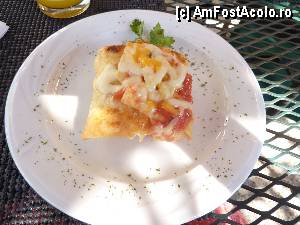 [P18] Restaurantul pensiunii Little Texas / Poncho's Pochet - aluat, ardei copti, briza si sos de rosii. mi-a revenit memoria (bineinteles dupa ce am citit in poza)  » foto by adri-nico
 - 
<span class="allrVoted glyphicon glyphicon-heart hidden" id="av372719"></span>
<a class="m-l-10 hidden" id="sv372719" onclick="voting_Foto_DelVot(,372719,12895)" role="button">șterge vot <span class="glyphicon glyphicon-remove"></span></a>
<a id="v9372719" class=" c-red"  onclick="voting_Foto_SetVot(372719)" role="button"><span class="glyphicon glyphicon-heart-empty"></span> <b>LIKE</b> = Votează poza</a> <img class="hidden"  id="f372719W9" src="/imagini/loader.gif" border="0" /><span class="AjErrMes hidden" id="e372719ErM"></span>