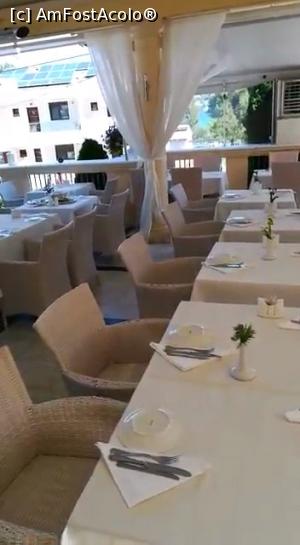 [P14] Terasa restaurantului » foto by MaraMura
 - 
<span class="allrVoted glyphicon glyphicon-heart hidden" id="av1240893"></span>
<a class="m-l-10 hidden" id="sv1240893" onclick="voting_Foto_DelVot(,1240893,12909)" role="button">șterge vot <span class="glyphicon glyphicon-remove"></span></a>
<a id="v91240893" class=" c-red"  onclick="voting_Foto_SetVot(1240893)" role="button"><span class="glyphicon glyphicon-heart-empty"></span> <b>LIKE</b> = Votează poza</a> <img class="hidden"  id="f1240893W9" src="/imagini/loader.gif" border="0" /><span class="AjErrMes hidden" id="e1240893ErM"></span>