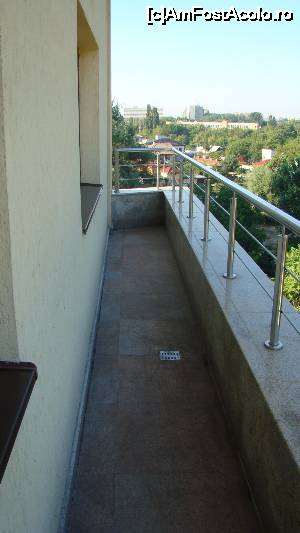 [P25] balconul, sa tot stai la racoare...  » foto by kelyboy
 - 
<span class="allrVoted glyphicon glyphicon-heart hidden" id="av644897"></span>
<a class="m-l-10 hidden" id="sv644897" onclick="voting_Foto_DelVot(,644897,12918)" role="button">șterge vot <span class="glyphicon glyphicon-remove"></span></a>
<a id="v9644897" class=" c-red"  onclick="voting_Foto_SetVot(644897)" role="button"><span class="glyphicon glyphicon-heart-empty"></span> <b>LIKE</b> = Votează poza</a> <img class="hidden"  id="f644897W9" src="/imagini/loader.gif" border="0" /><span class="AjErrMes hidden" id="e644897ErM"></span>
