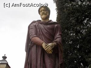 [P06] Dacul cel tânăr, lucrat în porfir, aflat în Grădina Boboli, Florența.  » foto by mihaelavoicu
 - 
<span class="allrVoted glyphicon glyphicon-heart hidden" id="av936871"></span>
<a class="m-l-10 hidden" id="sv936871" onclick="voting_Foto_DelVot(,936871,12926)" role="button">șterge vot <span class="glyphicon glyphicon-remove"></span></a>
<a id="v9936871" class=" c-red"  onclick="voting_Foto_SetVot(936871)" role="button"><span class="glyphicon glyphicon-heart-empty"></span> <b>LIKE</b> = Votează poza</a> <img class="hidden"  id="f936871W9" src="/imagini/loader.gif" border="0" /><span class="AjErrMes hidden" id="e936871ErM"></span>