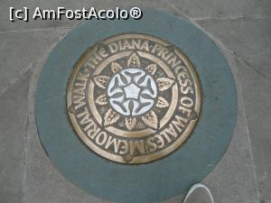 [P19] Placă comemorativă, Londra. » foto by mihaelavoicu
 - 
<span class="allrVoted glyphicon glyphicon-heart hidden" id="av1164492"></span>
<a class="m-l-10 hidden" id="sv1164492" onclick="voting_Foto_DelVot(,1164492,12926)" role="button">șterge vot <span class="glyphicon glyphicon-remove"></span></a>
<a id="v91164492" class=" c-red"  onclick="voting_Foto_SetVot(1164492)" role="button"><span class="glyphicon glyphicon-heart-empty"></span> <b>LIKE</b> = Votează poza</a> <img class="hidden"  id="f1164492W9" src="/imagini/loader.gif" border="0" /><span class="AjErrMes hidden" id="e1164492ErM"></span>