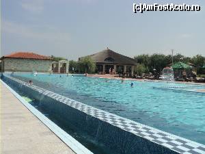 [P37] Piscina de dimensiuni olimpice » foto by vega06
 - 
<span class="allrVoted glyphicon glyphicon-heart hidden" id="av566667"></span>
<a class="m-l-10 hidden" id="sv566667" onclick="voting_Foto_DelVot(,566667,12935)" role="button">șterge vot <span class="glyphicon glyphicon-remove"></span></a>
<a id="v9566667" class=" c-red"  onclick="voting_Foto_SetVot(566667)" role="button"><span class="glyphicon glyphicon-heart-empty"></span> <b>LIKE</b> = Votează poza</a> <img class="hidden"  id="f566667W9" src="/imagini/loader.gif" border="0" /><span class="AjErrMes hidden" id="e566667ErM"></span>
