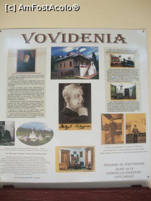 [P10] La intrare sunt afișate câteva informații despre acest muzeu memorial, precum și programul de funcționare (în dreapta jos).  » foto by Floryn81
 - 
<span class="allrVoted glyphicon glyphicon-heart hidden" id="av764008"></span>
<a class="m-l-10 hidden" id="sv764008" onclick="voting_Foto_DelVot(,764008,12941)" role="button">șterge vot <span class="glyphicon glyphicon-remove"></span></a>
<a id="v9764008" class=" c-red"  onclick="voting_Foto_SetVot(764008)" role="button"><span class="glyphicon glyphicon-heart-empty"></span> <b>LIKE</b> = Votează poza</a> <img class="hidden"  id="f764008W9" src="/imagini/loader.gif" border="0" /><span class="AjErrMes hidden" id="e764008ErM"></span>