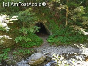 [P27] Iată intrarea în tunelul mare din Cheile Tișiței. » foto by Floryn81
 - 
<span class="allrVoted glyphicon glyphicon-heart hidden" id="av1173857"></span>
<a class="m-l-10 hidden" id="sv1173857" onclick="voting_Foto_DelVot(,1173857,12947)" role="button">șterge vot <span class="glyphicon glyphicon-remove"></span></a>
<a id="v91173857" class=" c-red"  onclick="voting_Foto_SetVot(1173857)" role="button"><span class="glyphicon glyphicon-heart-empty"></span> <b>LIKE</b> = Votează poza</a> <img class="hidden"  id="f1173857W9" src="/imagini/loader.gif" border="0" /><span class="AjErrMes hidden" id="e1173857ErM"></span>