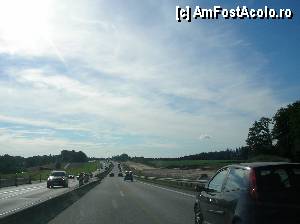[P06] În Germania, găsit autostradă, în lucru.  » foto by doina_c24
 - 
<span class="allrVoted glyphicon glyphicon-heart hidden" id="av388700"></span>
<a class="m-l-10 hidden" id="sv388700" onclick="voting_Foto_DelVot(,388700,12948)" role="button">șterge vot <span class="glyphicon glyphicon-remove"></span></a>
<a id="v9388700" class=" c-red"  onclick="voting_Foto_SetVot(388700)" role="button"><span class="glyphicon glyphicon-heart-empty"></span> <b>LIKE</b> = Votează poza</a> <img class="hidden"  id="f388700W9" src="/imagini/loader.gif" border="0" /><span class="AjErrMes hidden" id="e388700ErM"></span>