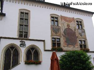 [P03] Murnau am Staffelsee - detaliu exterior pe zidurile Primariei » foto by RoF*
 - 
<span class="allrVoted glyphicon glyphicon-heart hidden" id="av375726"></span>
<a class="m-l-10 hidden" id="sv375726" onclick="voting_Foto_DelVot(,375726,12959)" role="button">șterge vot <span class="glyphicon glyphicon-remove"></span></a>
<a id="v9375726" class=" c-red"  onclick="voting_Foto_SetVot(375726)" role="button"><span class="glyphicon glyphicon-heart-empty"></span> <b>LIKE</b> = Votează poza</a> <img class="hidden"  id="f375726W9" src="/imagini/loader.gif" border="0" /><span class="AjErrMes hidden" id="e375726ErM"></span>