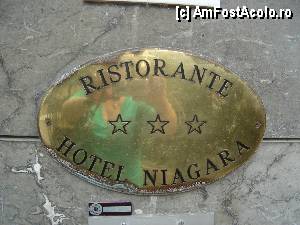 [P03] La intrarea in hotel aflam ca acesta este cotat la trei stele. Sa vedem.  » foto by nicoletass
 - 
<span class="allrVoted glyphicon glyphicon-heart hidden" id="av377741"></span>
<a class="m-l-10 hidden" id="sv377741" onclick="voting_Foto_DelVot(,377741,13009)" role="button">șterge vot <span class="glyphicon glyphicon-remove"></span></a>
<a id="v9377741" class=" c-red"  onclick="voting_Foto_SetVot(377741)" role="button"><span class="glyphicon glyphicon-heart-empty"></span> <b>LIKE</b> = Votează poza</a> <img class="hidden"  id="f377741W9" src="/imagini/loader.gif" border="0" /><span class="AjErrMes hidden" id="e377741ErM"></span>