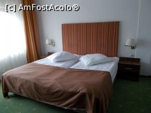 [P27] Ăsta este patul din camera 6 » foto by Zoazore
 - 
<span class="allrVoted glyphicon glyphicon-heart hidden" id="av1367732"></span>
<a class="m-l-10 hidden" id="sv1367732" onclick="voting_Foto_DelVot(,1367732,13015)" role="button">șterge vot <span class="glyphicon glyphicon-remove"></span></a>
<a id="v91367732" class=" c-red"  onclick="voting_Foto_SetVot(1367732)" role="button"><span class="glyphicon glyphicon-heart-empty"></span> <b>LIKE</b> = Votează poza</a> <img class="hidden"  id="f1367732W9" src="/imagini/loader.gif" border="0" /><span class="AjErrMes hidden" id="e1367732ErM"></span>