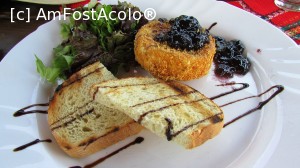 [P39] Brânză Camembert cu dulceaţă de afine » foto by crismis
 - 
<span class="allrVoted glyphicon glyphicon-heart hidden" id="av705766"></span>
<a class="m-l-10 hidden" id="sv705766" onclick="voting_Foto_DelVot(,705766,13047)" role="button">șterge vot <span class="glyphicon glyphicon-remove"></span></a>
<a id="v9705766" class=" c-red"  onclick="voting_Foto_SetVot(705766)" role="button"><span class="glyphicon glyphicon-heart-empty"></span> <b>LIKE</b> = Votează poza</a> <img class="hidden"  id="f705766W9" src="/imagini/loader.gif" border="0" /><span class="AjErrMes hidden" id="e705766ErM"></span>