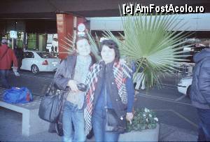 [P08] La iesirea din aeroport in Valencia cu... aceeasi Cornelia » foto by Ninette
 - 
<span class="allrVoted glyphicon glyphicon-heart hidden" id="av423321"></span>
<a class="m-l-10 hidden" id="sv423321" onclick="voting_Foto_DelVot(,423321,13065)" role="button">șterge vot <span class="glyphicon glyphicon-remove"></span></a>
<a id="v9423321" class=" c-red"  onclick="voting_Foto_SetVot(423321)" role="button"><span class="glyphicon glyphicon-heart-empty"></span> <b>LIKE</b> = Votează poza</a> <img class="hidden"  id="f423321W9" src="/imagini/loader.gif" border="0" /><span class="AjErrMes hidden" id="e423321ErM"></span>