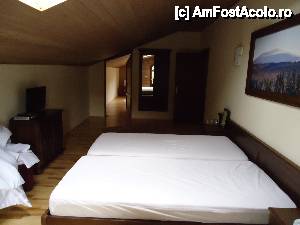 [P14] apartamentul pensiunii » foto by marocanu21
 - 
<span class="allrVoted glyphicon glyphicon-heart hidden" id="av471831"></span>
<a class="m-l-10 hidden" id="sv471831" onclick="voting_Foto_DelVot(,471831,13078)" role="button">șterge vot <span class="glyphicon glyphicon-remove"></span></a>
<a id="v9471831" class=" c-red"  onclick="voting_Foto_SetVot(471831)" role="button"><span class="glyphicon glyphicon-heart-empty"></span> <b>LIKE</b> = Votează poza</a> <img class="hidden"  id="f471831W9" src="/imagini/loader.gif" border="0" /><span class="AjErrMes hidden" id="e471831ErM"></span>