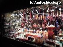 [P21] Viena - piata de Craciun - globulete frumos pictate si alte decoratiuni de la Pimarie » foto by kmy
 - 
<span class="allrVoted glyphicon glyphicon-heart hidden" id="av172545"></span>
<a class="m-l-10 hidden" id="sv172545" onclick="voting_Foto_DelVot(,172545,13117)" role="button">șterge vot <span class="glyphicon glyphicon-remove"></span></a>
<a id="v9172545" class=" c-red"  onclick="voting_Foto_SetVot(172545)" role="button"><span class="glyphicon glyphicon-heart-empty"></span> <b>LIKE</b> = Votează poza</a> <img class="hidden"  id="f172545W9" src="/imagini/loader.gif" border="0" /><span class="AjErrMes hidden" id="e172545ErM"></span>