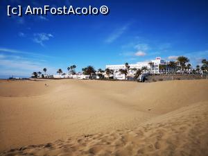 [P15] Dunele din Maspalomas; mai avem puțin până la hotel Riu » foto by crismis
 - 
<span class="allrVoted glyphicon glyphicon-heart hidden" id="av1287240"></span>
<a class="m-l-10 hidden" id="sv1287240" onclick="voting_Foto_DelVot(,1287240,13127)" role="button">șterge vot <span class="glyphicon glyphicon-remove"></span></a>
<a id="v91287240" class=" c-red"  onclick="voting_Foto_SetVot(1287240)" role="button"><span class="glyphicon glyphicon-heart-empty"></span> <b>LIKE</b> = Votează poza</a> <img class="hidden"  id="f1287240W9" src="/imagini/loader.gif" border="0" /><span class="AjErrMes hidden" id="e1287240ErM"></span>