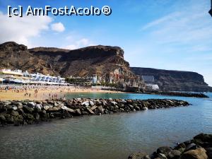 [P19] Puerto de Mogan; râul ce se varsă în mare și plaja în plan îndepărtat » foto by crismis
 - 
<span class="allrVoted glyphicon glyphicon-heart hidden" id="av1287244"></span>
<a class="m-l-10 hidden" id="sv1287244" onclick="voting_Foto_DelVot(,1287244,13127)" role="button">șterge vot <span class="glyphicon glyphicon-remove"></span></a>
<a id="v91287244" class=" c-red"  onclick="voting_Foto_SetVot(1287244)" role="button"><span class="glyphicon glyphicon-heart-empty"></span> <b>LIKE</b> = Votează poza</a> <img class="hidden"  id="f1287244W9" src="/imagini/loader.gif" border="0" /><span class="AjErrMes hidden" id="e1287244ErM"></span>