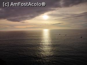 [P65] Soarele apune spectaculos peste coasta sud-vestică a insulei » foto by crismis
 - 
<span class="allrVoted glyphicon glyphicon-heart hidden" id="av1287290"></span>
<a class="m-l-10 hidden" id="sv1287290" onclick="voting_Foto_DelVot(,1287290,13127)" role="button">șterge vot <span class="glyphicon glyphicon-remove"></span></a>
<a id="v91287290" class=" c-red"  onclick="voting_Foto_SetVot(1287290)" role="button"><span class="glyphicon glyphicon-heart-empty"></span> <b>LIKE</b> = Votează poza</a> <img class="hidden"  id="f1287290W9" src="/imagini/loader.gif" border="0" /><span class="AjErrMes hidden" id="e1287290ErM"></span>