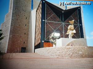 [P03] Centrul expozitional de langa plaja Las Canteras, Las Palmas » foto by lorelei34
 - 
<span class="allrVoted glyphicon glyphicon-heart hidden" id="av382182"></span>
<a class="m-l-10 hidden" id="sv382182" onclick="voting_Foto_DelVot(,382182,13127)" role="button">șterge vot <span class="glyphicon glyphicon-remove"></span></a>
<a id="v9382182" class=" c-red"  onclick="voting_Foto_SetVot(382182)" role="button"><span class="glyphicon glyphicon-heart-empty"></span> <b>LIKE</b> = Votează poza</a> <img class="hidden"  id="f382182W9" src="/imagini/loader.gif" border="0" /><span class="AjErrMes hidden" id="e382182ErM"></span>