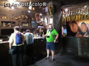 [P19] 18. Presupun, însă, că nu pentru localnici, ci pentru turiști.  » foto by msnd
 - 
<span class="allrVoted glyphicon glyphicon-heart hidden" id="av945953"></span>
<a class="m-l-10 hidden" id="sv945953" onclick="voting_Foto_DelVot(,945953,13127)" role="button">șterge vot <span class="glyphicon glyphicon-remove"></span></a>
<a id="v9945953" class=" c-red"  onclick="voting_Foto_SetVot(945953)" role="button"><span class="glyphicon glyphicon-heart-empty"></span> <b>LIKE</b> = Votează poza</a> <img class="hidden"  id="f945953W9" src="/imagini/loader.gif" border="0" /><span class="AjErrMes hidden" id="e945953ErM"></span>