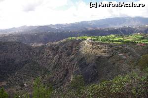 [P14] caldera de bandama-craterul » foto by osna
 - 
<span class="allrVoted glyphicon glyphicon-heart hidden" id="av553178"></span>
<a class="m-l-10 hidden" id="sv553178" onclick="voting_Foto_DelVot(,553178,13127)" role="button">șterge vot <span class="glyphicon glyphicon-remove"></span></a>
<a id="v9553178" class=" c-red"  onclick="voting_Foto_SetVot(553178)" role="button"><span class="glyphicon glyphicon-heart-empty"></span> <b>LIKE</b> = Votează poza</a> <img class="hidden"  id="f553178W9" src="/imagini/loader.gif" border="0" /><span class="AjErrMes hidden" id="e553178ErM"></span>