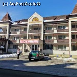 [P02] Hotelul Muresul din Sovata » foto by dorgo
 - 
<span class="allrVoted glyphicon glyphicon-heart hidden" id="av1293808"></span>
<a class="m-l-10 hidden" id="sv1293808" onclick="voting_Foto_DelVot(,1293808,13132)" role="button">șterge vot <span class="glyphicon glyphicon-remove"></span></a>
<a id="v91293808" class=" c-red"  onclick="voting_Foto_SetVot(1293808)" role="button"><span class="glyphicon glyphicon-heart-empty"></span> <b>LIKE</b> = Votează poza</a> <img class="hidden"  id="f1293808W9" src="/imagini/loader.gif" border="0" /><span class="AjErrMes hidden" id="e1293808ErM"></span>