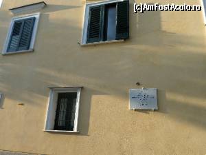 [P23] remember Ibsen - placa amplasata pe peretele lateral al cladirii adiacente a hotelului unde Ibsen a avut biroul si a locuit » foto by amero
 - 
<span class="allrVoted glyphicon glyphicon-heart hidden" id="av570988"></span>
<a class="m-l-10 hidden" id="sv570988" onclick="voting_Foto_DelVot(,570988,13144)" role="button">șterge vot <span class="glyphicon glyphicon-remove"></span></a>
<a id="v9570988" class=" c-red"  onclick="voting_Foto_SetVot(570988)" role="button"><span class="glyphicon glyphicon-heart-empty"></span> <b>LIKE</b> = Votează poza</a> <img class="hidden"  id="f570988W9" src="/imagini/loader.gif" border="0" /><span class="AjErrMes hidden" id="e570988ErM"></span>