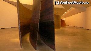 [P02] Labirint în interiorul muzeului Guggenheim » foto by iuliaen
 - 
<span class="allrVoted glyphicon glyphicon-heart hidden" id="av550388"></span>
<a class="m-l-10 hidden" id="sv550388" onclick="voting_Foto_DelVot(,550388,13148)" role="button">șterge vot <span class="glyphicon glyphicon-remove"></span></a>
<a id="v9550388" class=" c-red"  onclick="voting_Foto_SetVot(550388)" role="button"><span class="glyphicon glyphicon-heart-empty"></span> <b>LIKE</b> = Votează poza</a> <img class="hidden"  id="f550388W9" src="/imagini/loader.gif" border="0" /><span class="AjErrMes hidden" id="e550388ErM"></span>