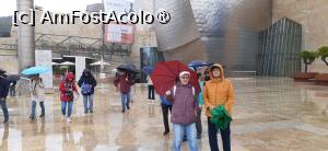 [P03] La ieșirea din muzeul Guggenheim » foto by Mitica49
 - 
<span class="allrVoted glyphicon glyphicon-heart hidden" id="av1418471"></span>
<a class="m-l-10 hidden" id="sv1418471" onclick="voting_Foto_DelVot(,1418471,13148)" role="button">șterge vot <span class="glyphicon glyphicon-remove"></span></a>
<a id="v91418471" class=" c-red"  onclick="voting_Foto_SetVot(1418471)" role="button"><span class="glyphicon glyphicon-heart-empty"></span> <b>LIKE</b> = Votează poza</a> <img class="hidden"  id="f1418471W9" src="/imagini/loader.gif" border="0" /><span class="AjErrMes hidden" id="e1418471ErM"></span>