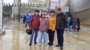 [P31] Cu prietenii noștri în fața muzeului Guggenheim » foto by Mitica49
 - 
<span class="allrVoted glyphicon glyphicon-heart hidden" id="av1418499"></span>
<a class="m-l-10 hidden" id="sv1418499" onclick="voting_Foto_DelVot(,1418499,13148)" role="button">șterge vot <span class="glyphicon glyphicon-remove"></span></a>
<a id="v91418499" class=" c-red"  onclick="voting_Foto_SetVot(1418499)" role="button"><span class="glyphicon glyphicon-heart-empty"></span> <b>LIKE</b> = Votează poza</a> <img class="hidden"  id="f1418499W9" src="/imagini/loader.gif" border="0" /><span class="AjErrMes hidden" id="e1418499ErM"></span>