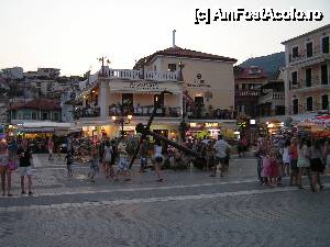 [P18] Parga seara, centrul devine din ce in ce mai aglomerat » foto by ionescunic
 - 
<span class="allrVoted glyphicon glyphicon-heart hidden" id="av402482"></span>
<a class="m-l-10 hidden" id="sv402482" onclick="voting_Foto_DelVot(,402482,13156)" role="button">șterge vot <span class="glyphicon glyphicon-remove"></span></a>
<a id="v9402482" class=" c-red"  onclick="voting_Foto_SetVot(402482)" role="button"><span class="glyphicon glyphicon-heart-empty"></span> <b>LIKE</b> = Votează poza</a> <img class="hidden"  id="f402482W9" src="/imagini/loader.gif" border="0" /><span class="AjErrMes hidden" id="e402482ErM"></span>