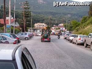 [P04] trenuletul turistic din Parga » foto by ionescunic
 - 
<span class="allrVoted glyphicon glyphicon-heart hidden" id="av402468"></span>
<a class="m-l-10 hidden" id="sv402468" onclick="voting_Foto_DelVot(,402468,13156)" role="button">șterge vot <span class="glyphicon glyphicon-remove"></span></a>
<a id="v9402468" class=" c-red"  onclick="voting_Foto_SetVot(402468)" role="button"><span class="glyphicon glyphicon-heart-empty"></span> <b>LIKE</b> = Votează poza</a> <img class="hidden"  id="f402468W9" src="/imagini/loader.gif" border="0" /><span class="AjErrMes hidden" id="e402468ErM"></span>