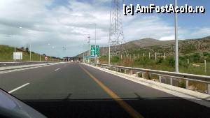 [P01] Drumul spre Parga - în apropierea unui punct de taxare; se vede panoul pe care sunt înscrise taxele ce trebuie plătite în funcție de categoria vehicolelor » foto by Dragoș_MD
 - 
<span class="allrVoted glyphicon glyphicon-heart hidden" id="av424579"></span>
<a class="m-l-10 hidden" id="sv424579" onclick="voting_Foto_DelVot(,424579,13156)" role="button">șterge vot <span class="glyphicon glyphicon-remove"></span></a>
<a id="v9424579" class=" c-red"  onclick="voting_Foto_SetVot(424579)" role="button"><span class="glyphicon glyphicon-heart-empty"></span> <b>LIKE</b> = Votează poza</a> <img class="hidden"  id="f424579W9" src="/imagini/loader.gif" border="0" /><span class="AjErrMes hidden" id="e424579ErM"></span>
