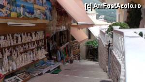 [P10] Parga - și străduțele sale înguste... cu magazine de suveniruri » foto by Dragoș_MD
 - 
<span class="allrVoted glyphicon glyphicon-heart hidden" id="av424597"></span>
<a class="m-l-10 hidden" id="sv424597" onclick="voting_Foto_DelVot(,424597,13156)" role="button">șterge vot <span class="glyphicon glyphicon-remove"></span></a>
<a id="v9424597" class=" c-red"  onclick="voting_Foto_SetVot(424597)" role="button"><span class="glyphicon glyphicon-heart-empty"></span> <b>LIKE</b> = Votează poza</a> <img class="hidden"  id="f424597W9" src="/imagini/loader.gif" border="0" /><span class="AjErrMes hidden" id="e424597ErM"></span>