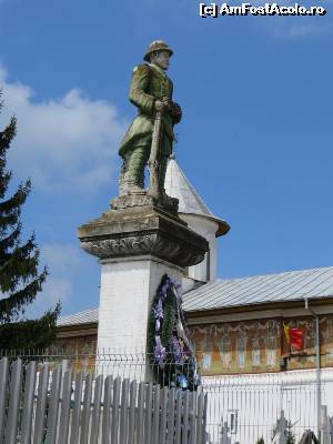 [P21] Monumentul Eroilor - Scornicești.  » foto by tata123 🔱
 - 
<span class="allrVoted glyphicon glyphicon-heart hidden" id="av619370"></span>
<a class="m-l-10 hidden" id="sv619370" onclick="voting_Foto_DelVot(,619370,13164)" role="button">șterge vot <span class="glyphicon glyphicon-remove"></span></a>
<a id="v9619370" class=" c-red"  onclick="voting_Foto_SetVot(619370)" role="button"><span class="glyphicon glyphicon-heart-empty"></span> <b>LIKE</b> = Votează poza</a> <img class="hidden"  id="f619370W9" src="/imagini/loader.gif" border="0" /><span class="AjErrMes hidden" id="e619370ErM"></span>