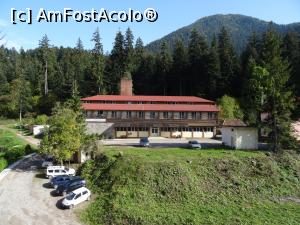 [P26] Hotelul O3zone din Băile Tușnad : vedere spre răsărit de la fereastra camerei mele » foto by mariana.olaru
 - 
<span class="allrVoted glyphicon glyphicon-heart hidden" id="av717587"></span>
<a class="m-l-10 hidden" id="sv717587" onclick="voting_Foto_DelVot(,717587,13168)" role="button">șterge vot <span class="glyphicon glyphicon-remove"></span></a>
<a id="v9717587" class=" c-red"  onclick="voting_Foto_SetVot(717587)" role="button"><span class="glyphicon glyphicon-heart-empty"></span> <b>LIKE</b> = Votează poza</a> <img class="hidden"  id="f717587W9" src="/imagini/loader.gif" border="0" /><span class="AjErrMes hidden" id="e717587ErM"></span>